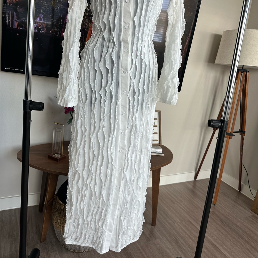 Textured White Button-Down Maxi Dress - Picture 2 of 7